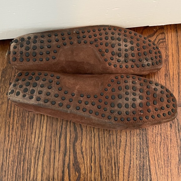 Tod’s Driving Loafers in Brown Suede. Size 10. main image 4